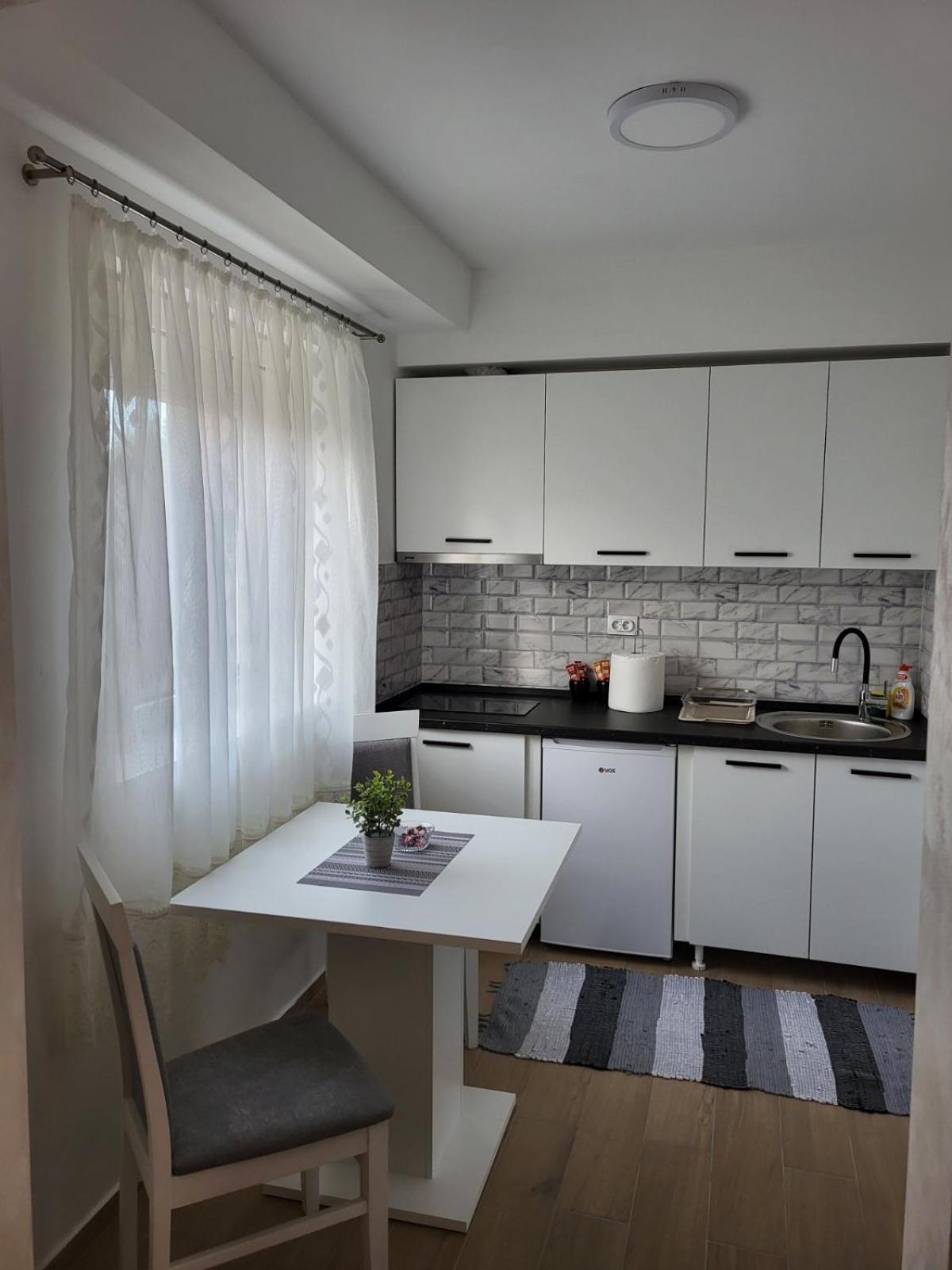 Sleep & Go Apartment Surcin Exterior photo
